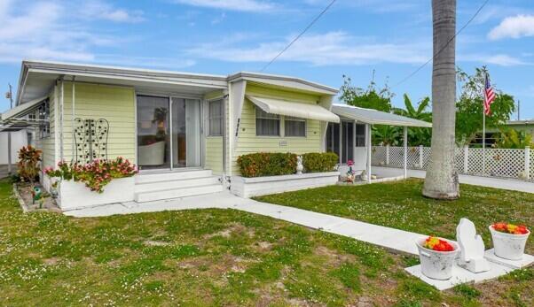 Photo of 4065 N Shady Lane, Boynton Beach, FL 33436 (MLS # R11063780)