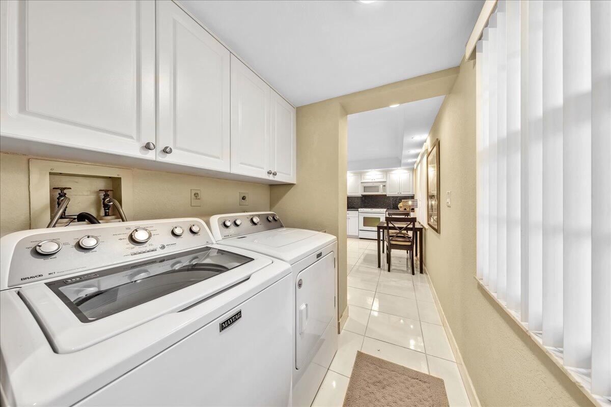 NO 123 PALM-AIRE COUNTRY CLUB - Residential