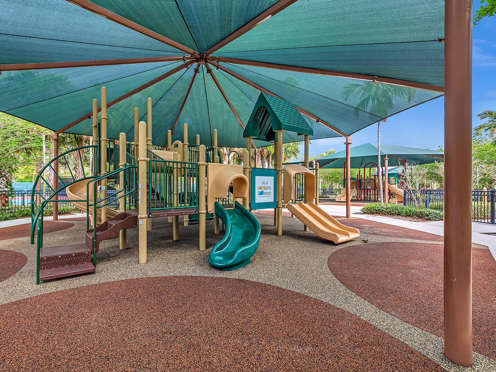 NO 123 PALM-AIRE COUNTRY CLUB - Residential