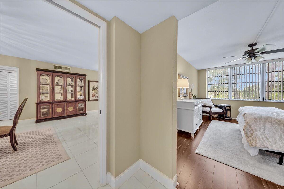 NO 123 PALM-AIRE COUNTRY CLUB - Residential