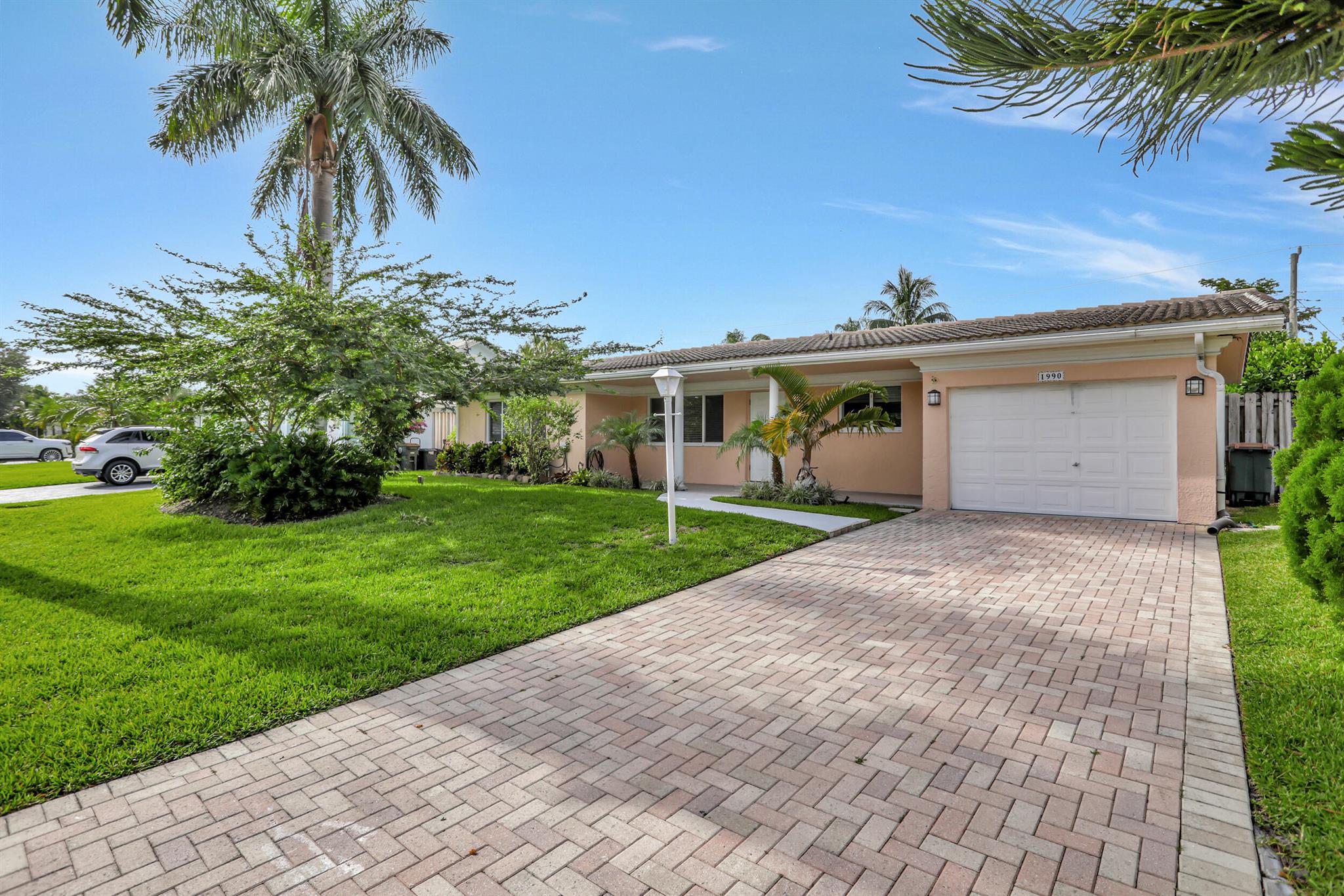 DOUGLAS PARK - Residential