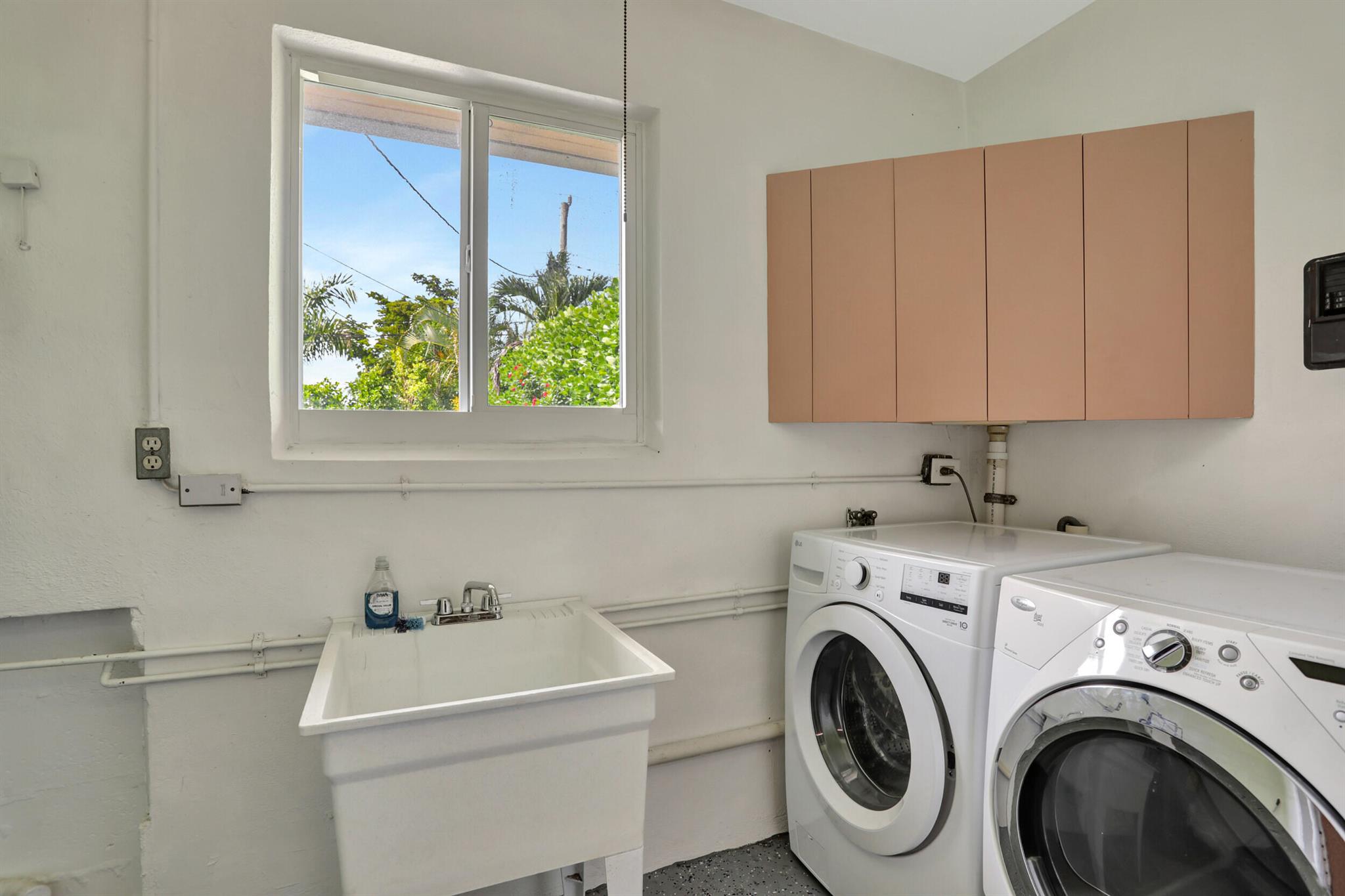 DOUGLAS PARK - Residential