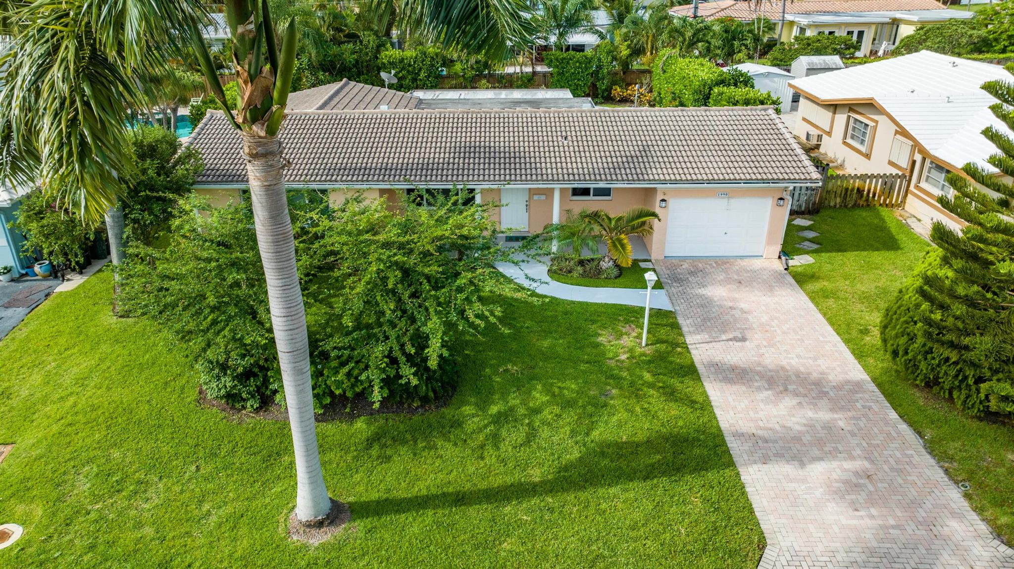 DOUGLAS PARK - Residential