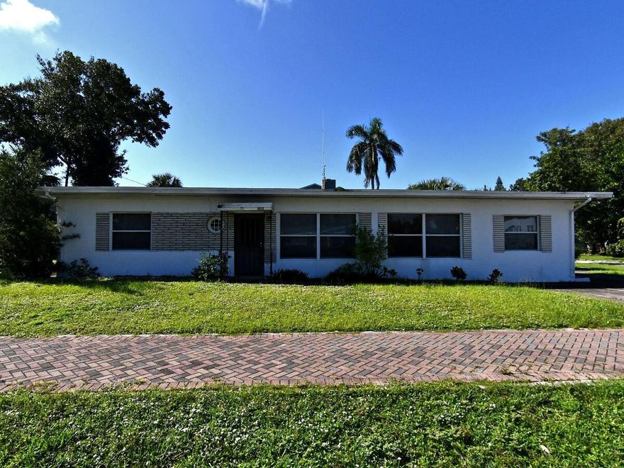 Live Real Estate Auction at the Property! Saturday Nov 8 at 10am. Preview 30 minutes prior to sale. 10% due at time of sale. Must have a 5,000 Cashier's check and a blank personal check in order to bid. 30 days to close. Guaranteed free and clear title. Suggested opening bid 69,000