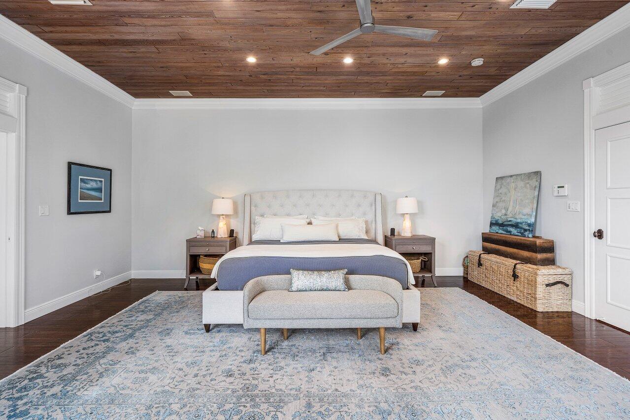 HILLSBORO SHORES SEC - Residential