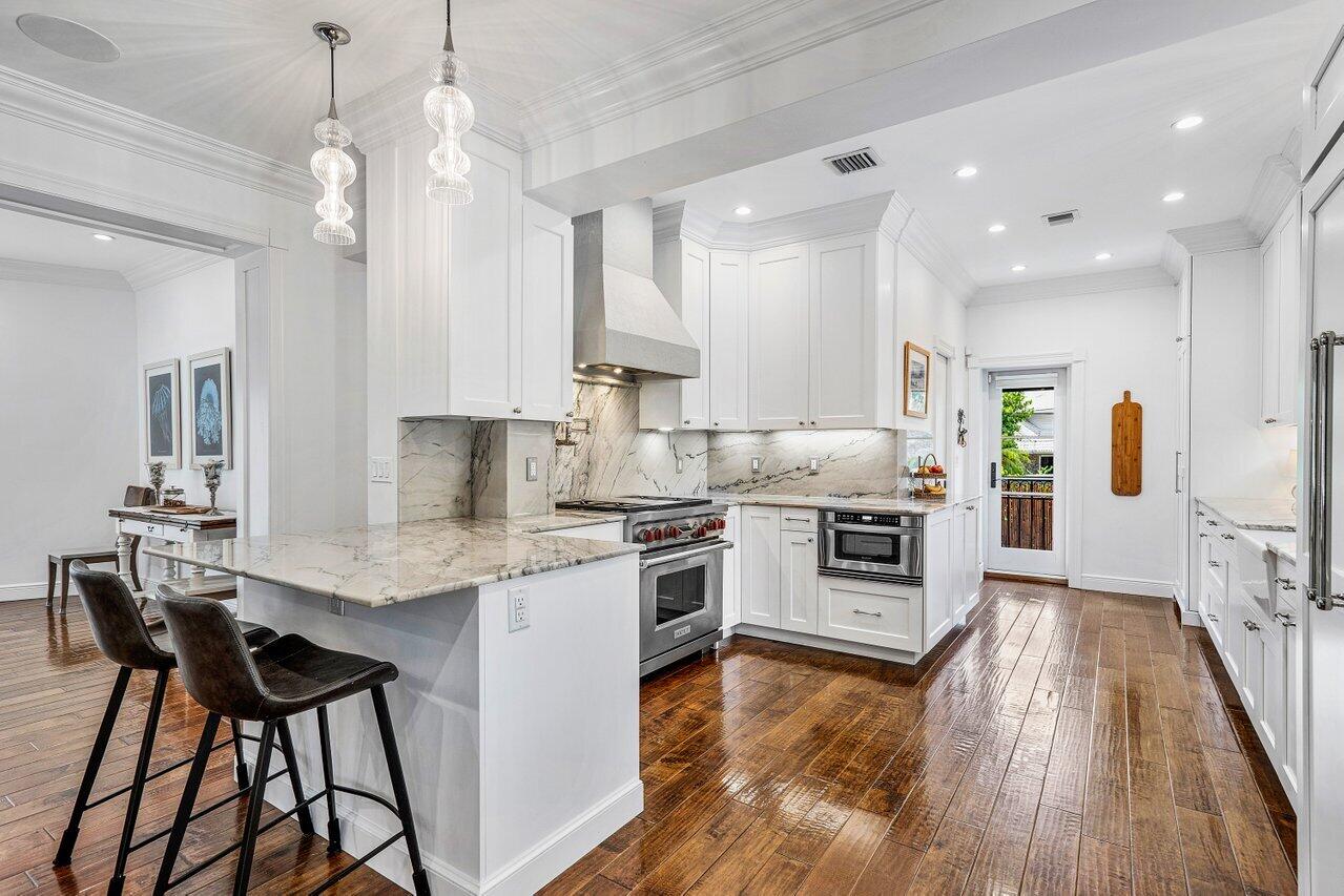 HILLSBORO SHORES SEC - Residential