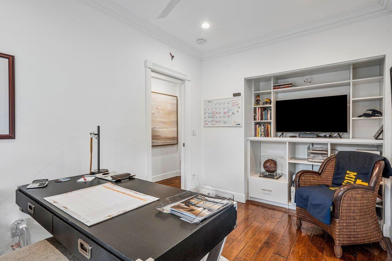 HILLSBORO SHORES SEC - Residential