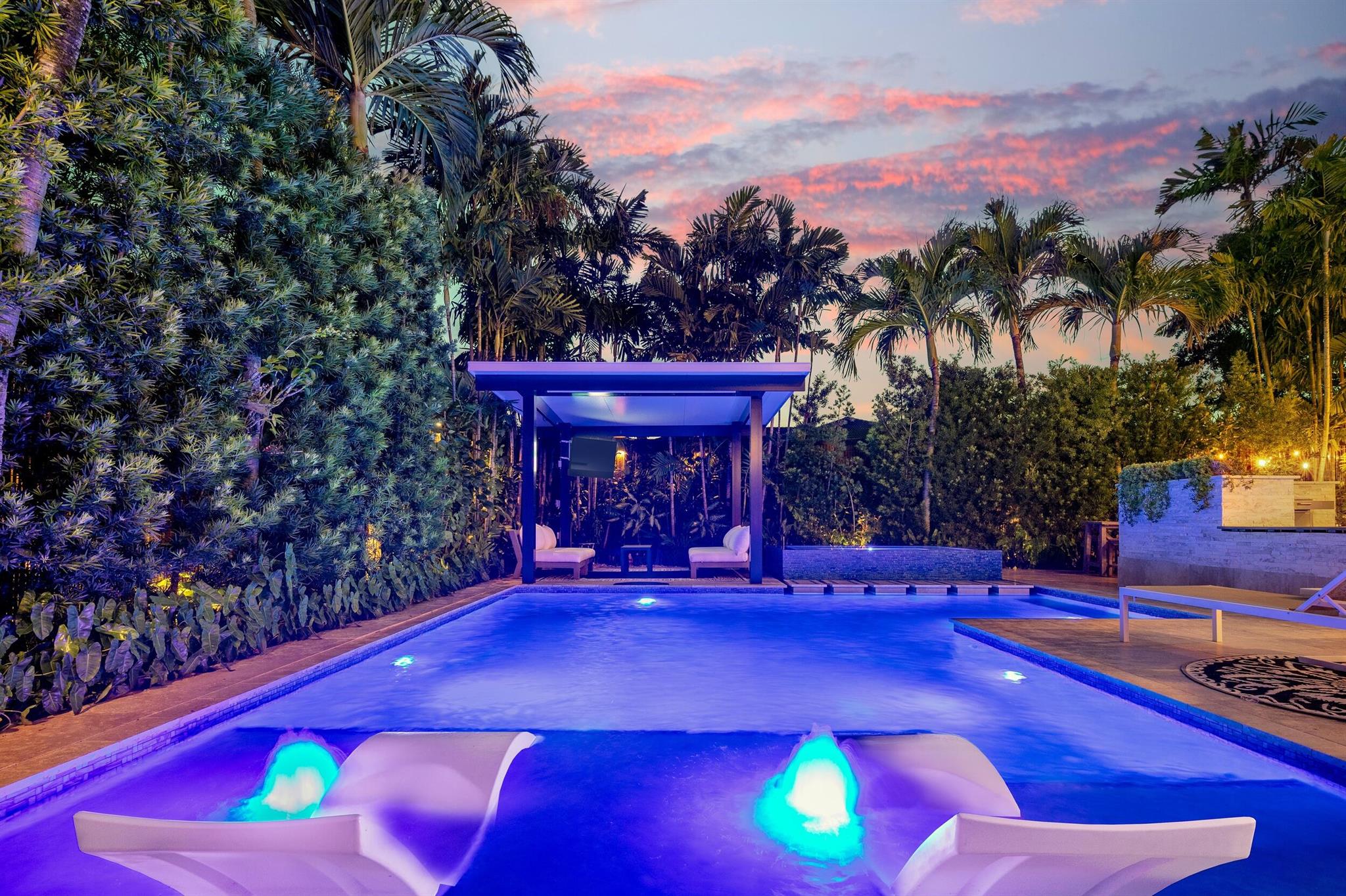 HILLSBORO SHORES SEC - Residential