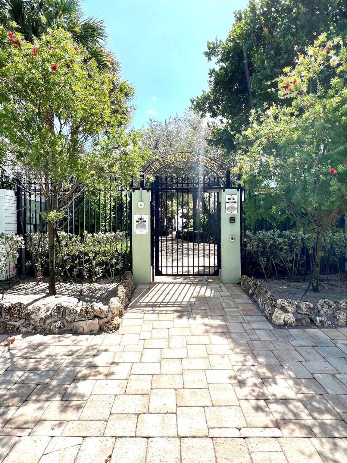 HILLSBORO SHORES SEC - Residential