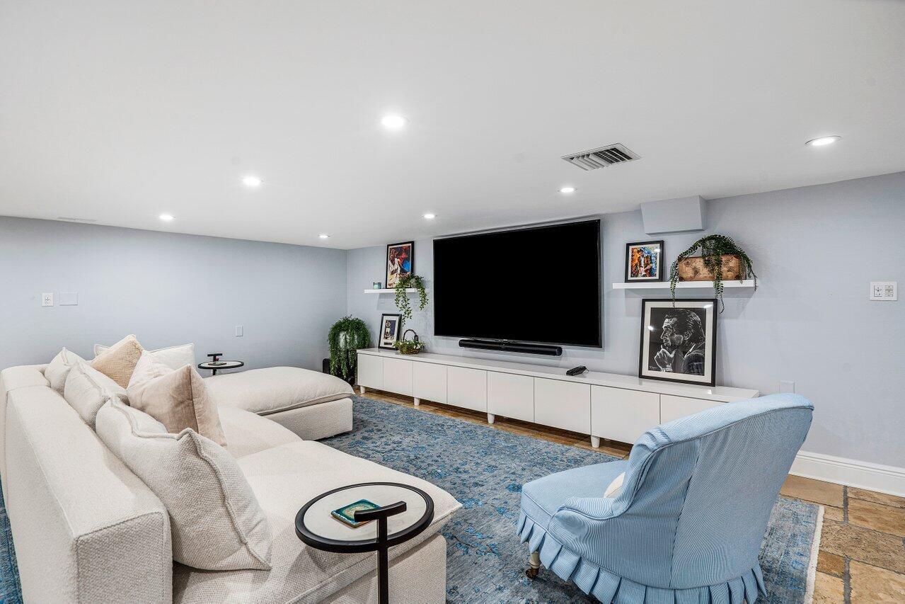 HILLSBORO SHORES SEC - Residential