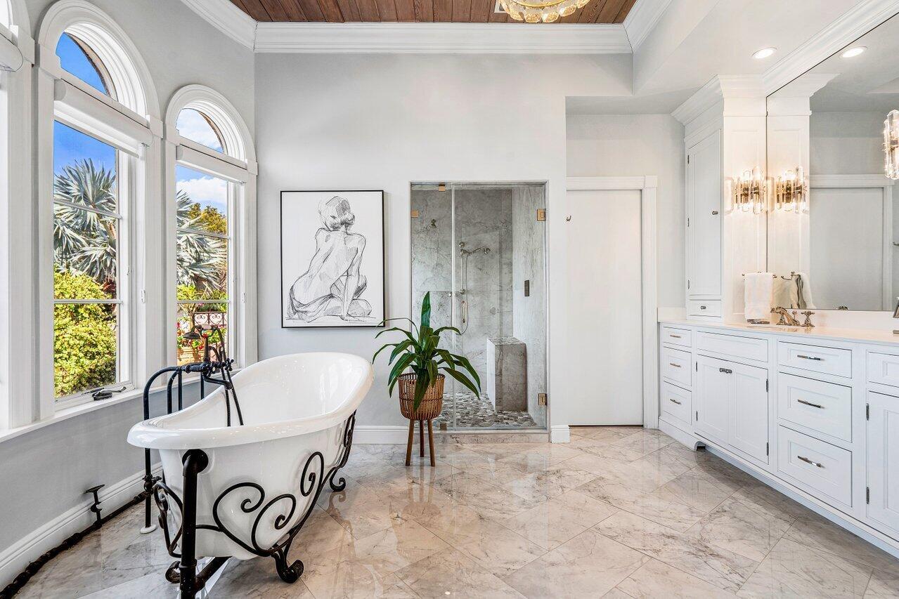 HILLSBORO SHORES SEC - Residential