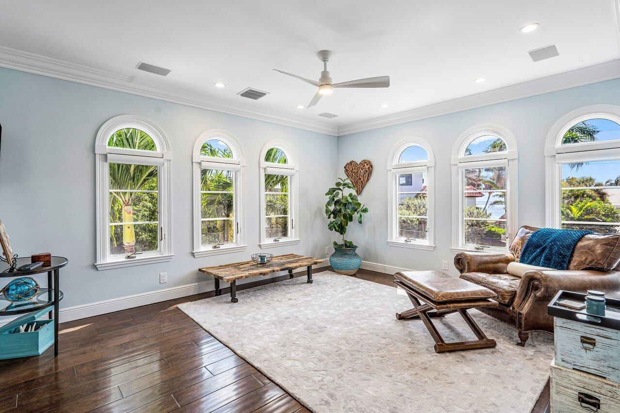 HILLSBORO SHORES SEC - Residential