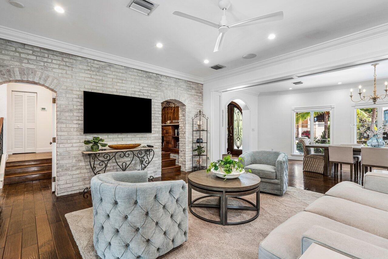 HILLSBORO SHORES SEC - Residential