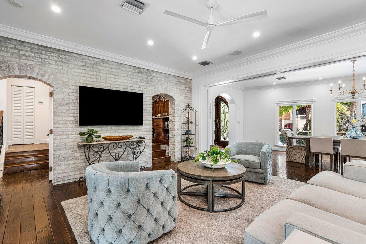 HILLSBORO SHORES SEC - Residential