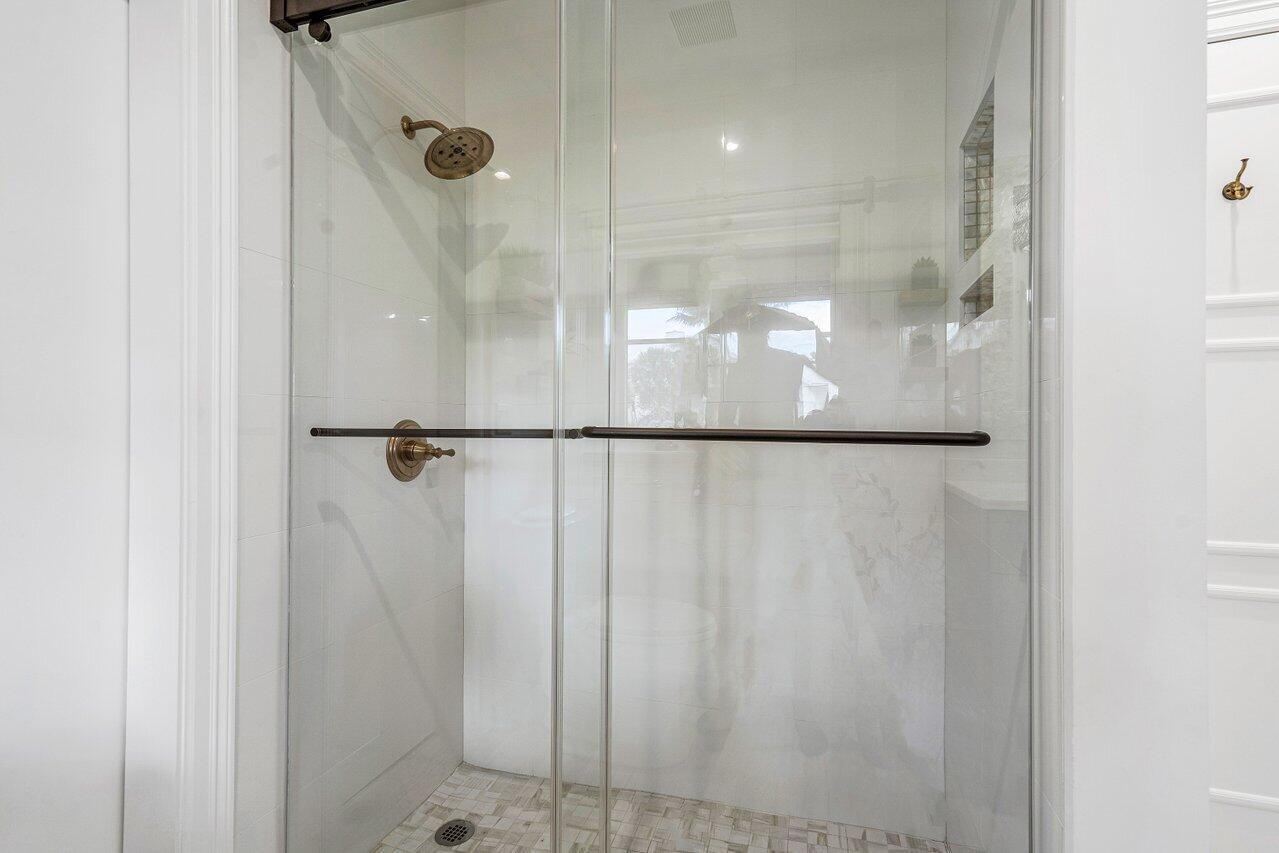 HILLSBORO SHORES SEC - Residential