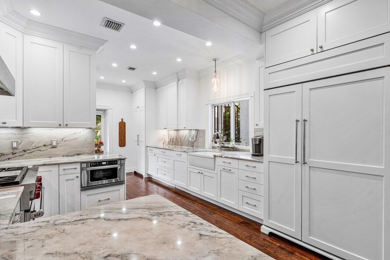 HILLSBORO SHORES SEC - Residential