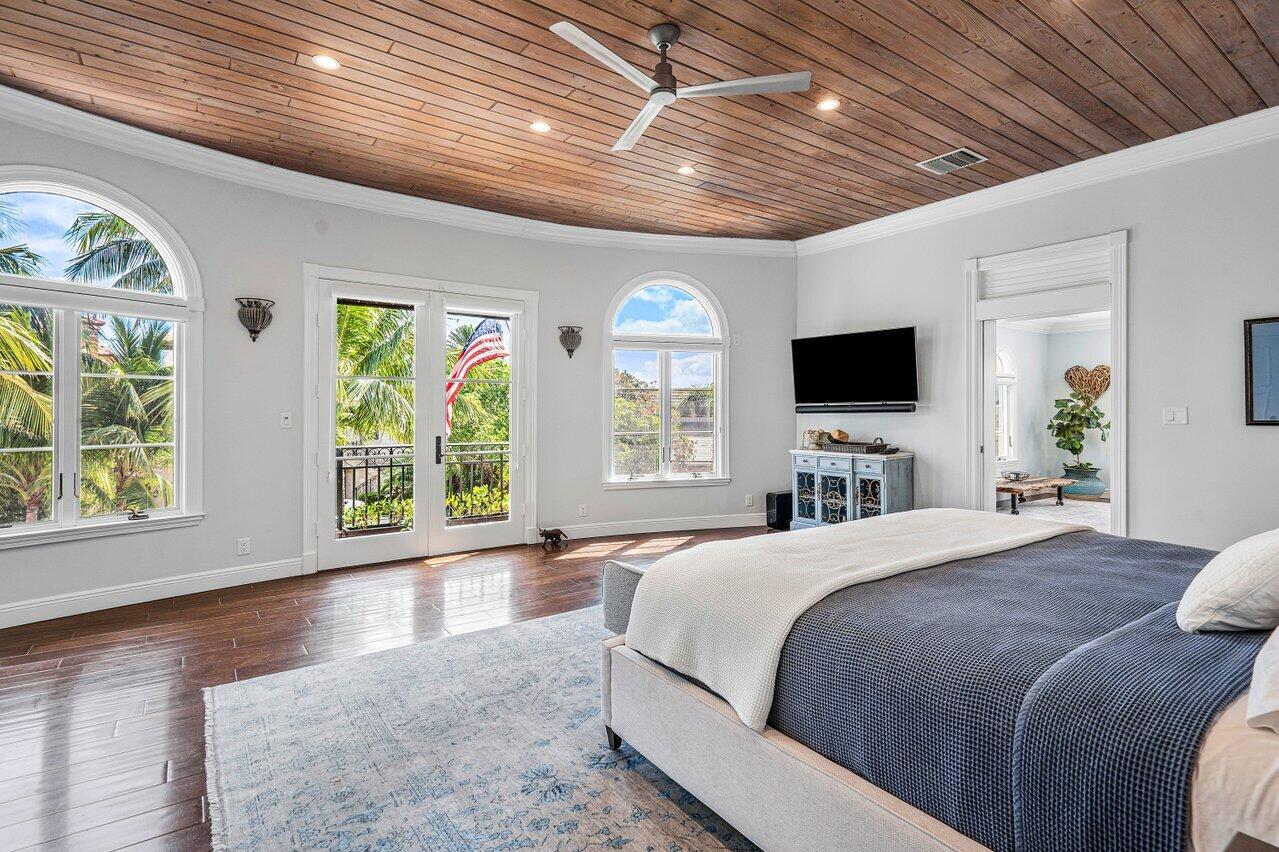 HILLSBORO SHORES SEC - Residential