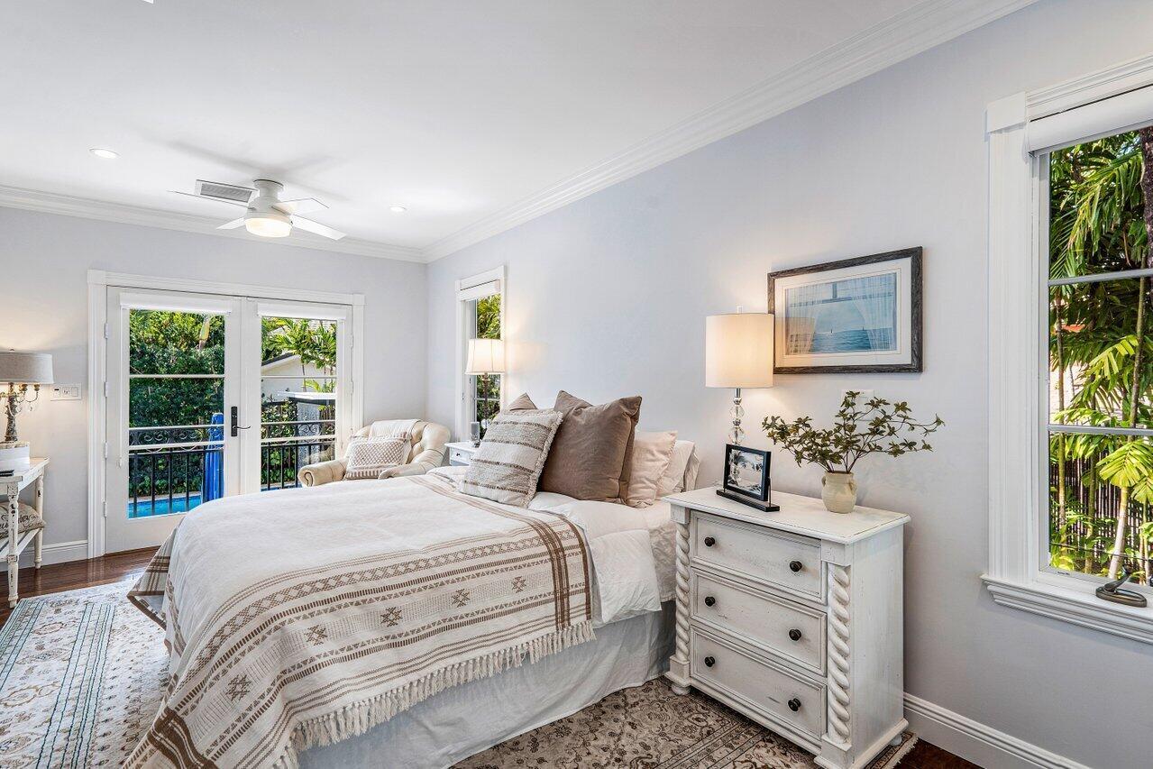 HILLSBORO SHORES SEC - Residential