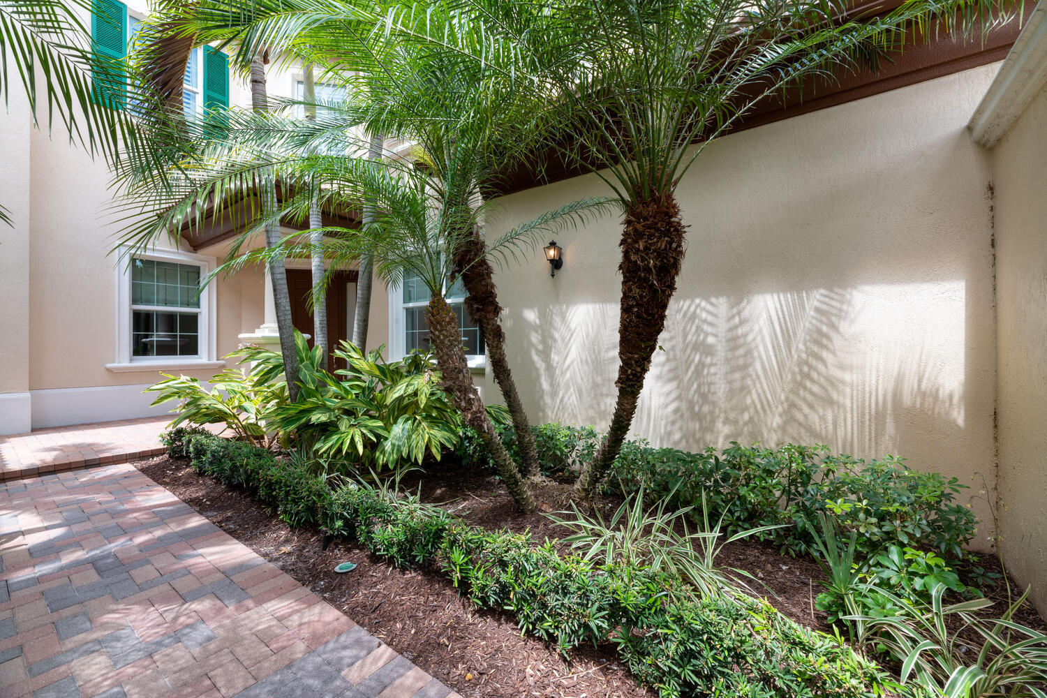 JUPITER COUNTRY CLUB CONDO II - Residential