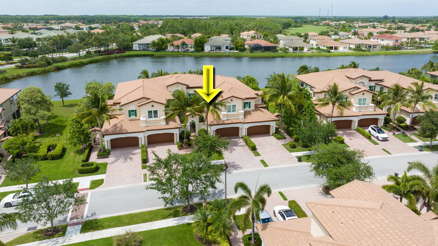 JUPITER COUNTRY CLUB CONDO II - Residential