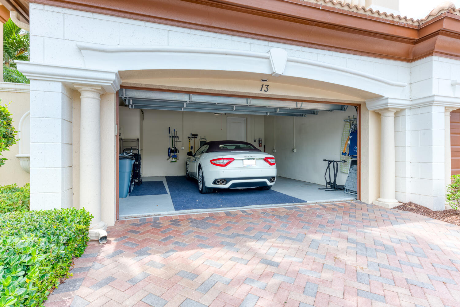 JUPITER COUNTRY CLUB CONDO II - Residential