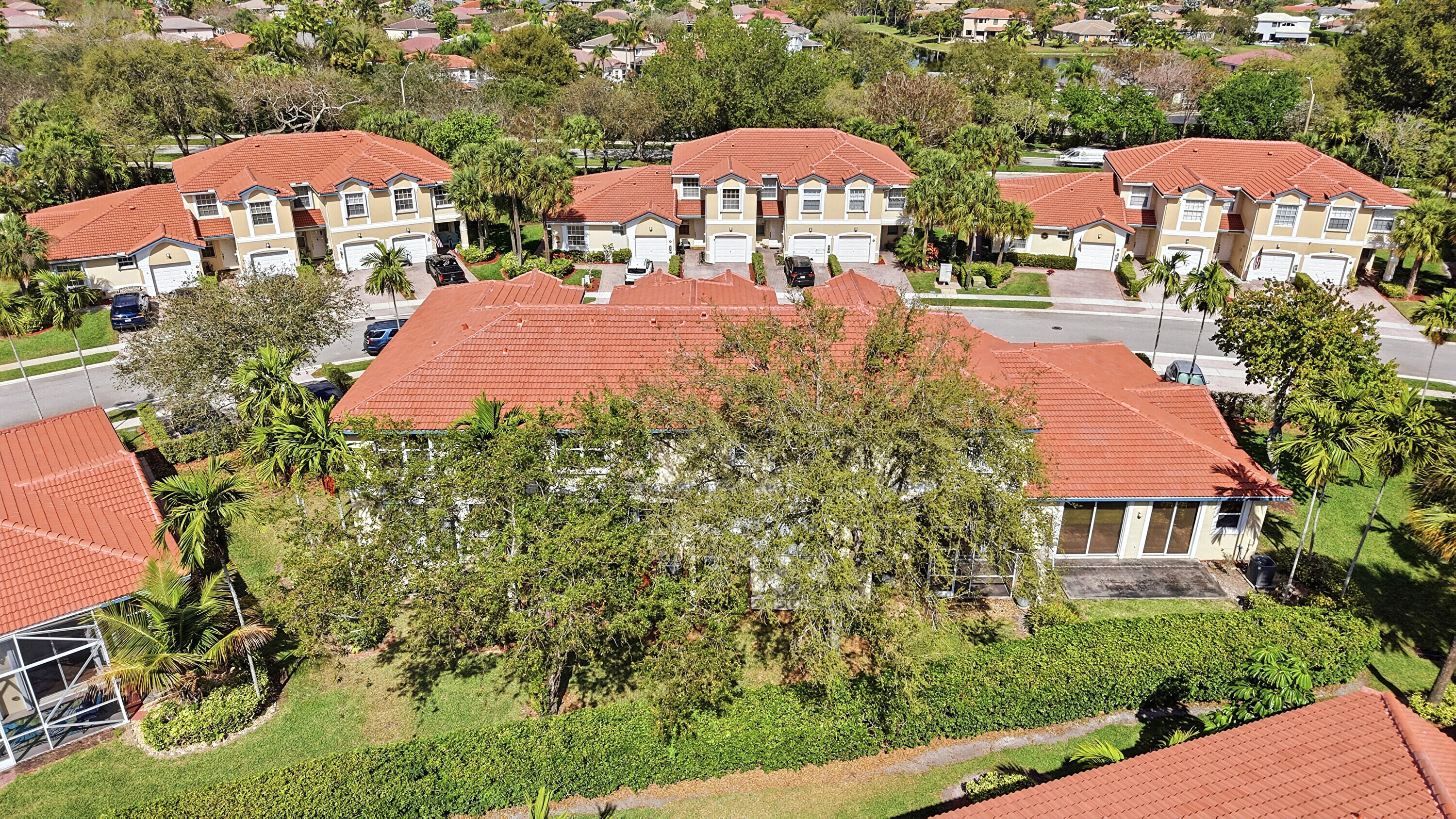 WYNDHAM LAKES EAST - Residential