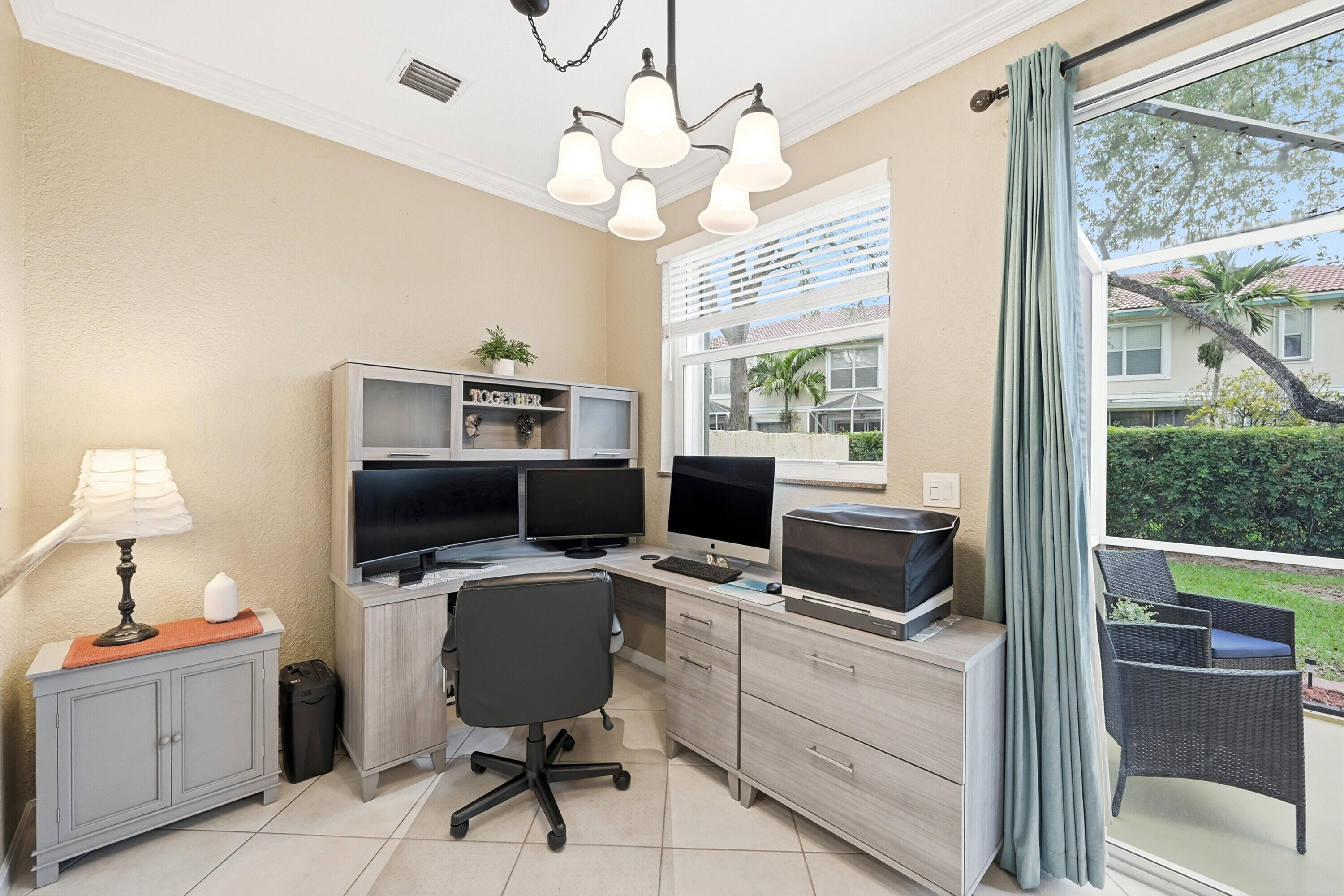 WYNDHAM LAKES EAST - Residential