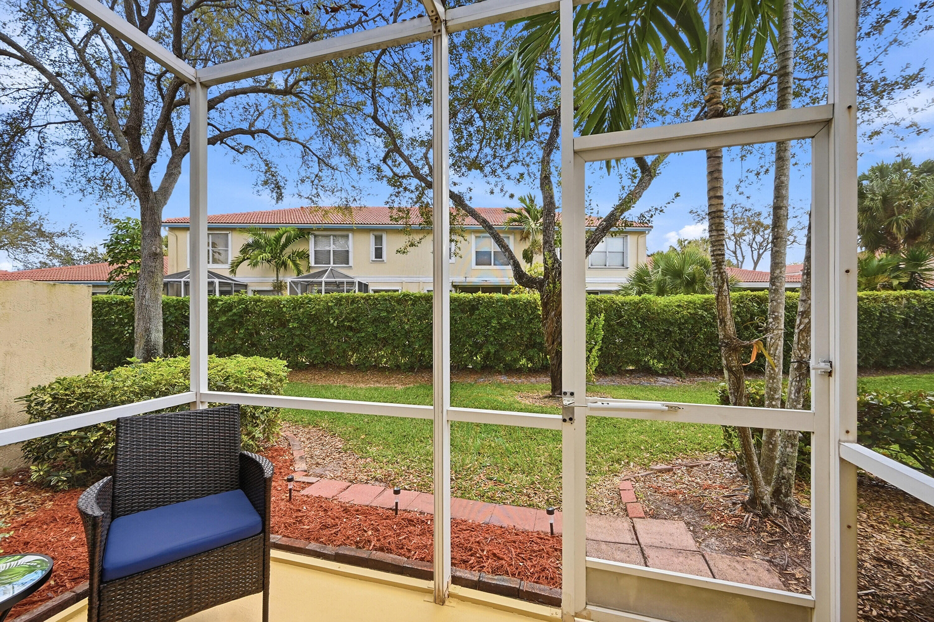 WYNDHAM LAKES EAST - Residential