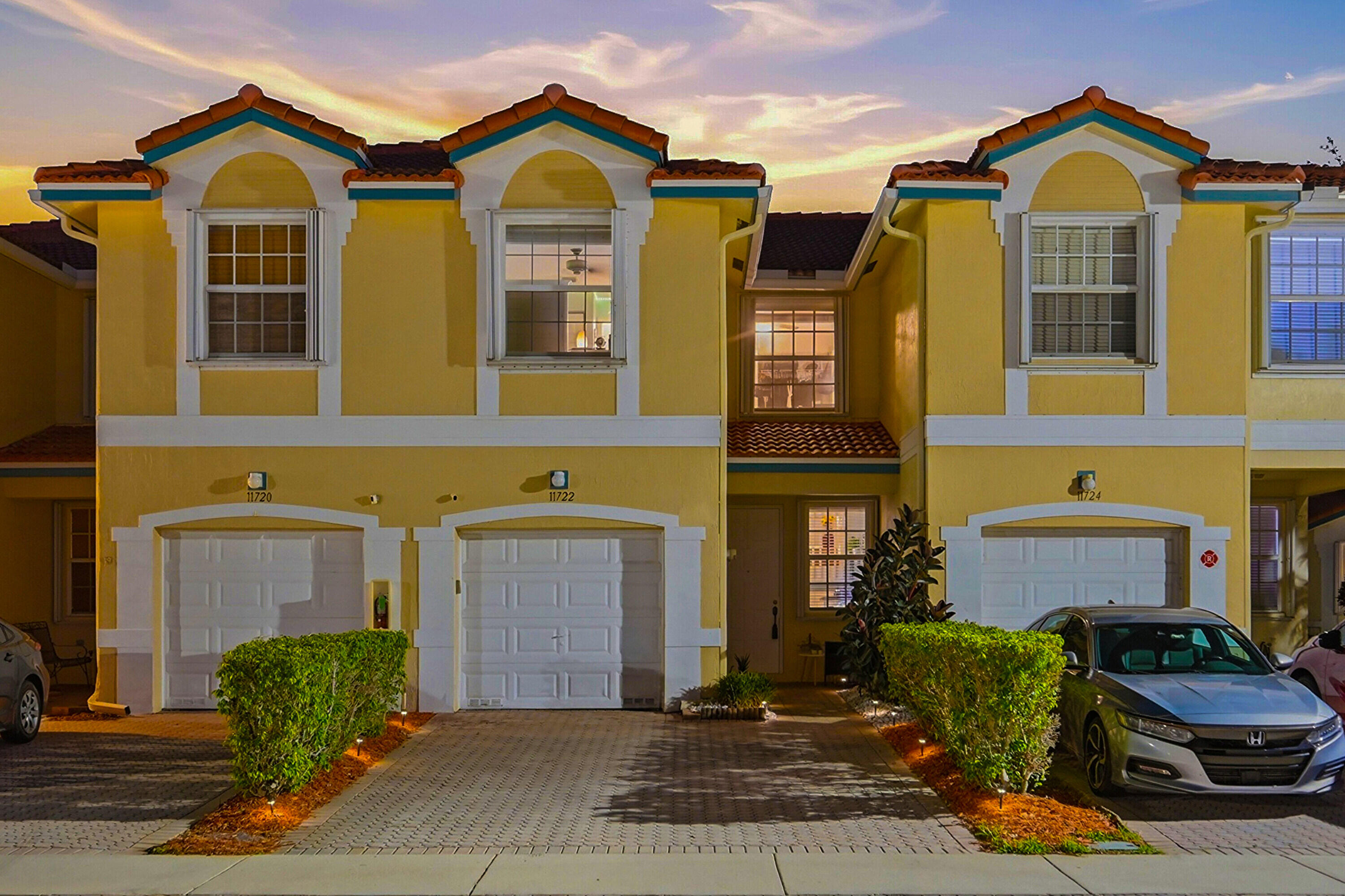 WYNDHAM LAKES EAST - Residential