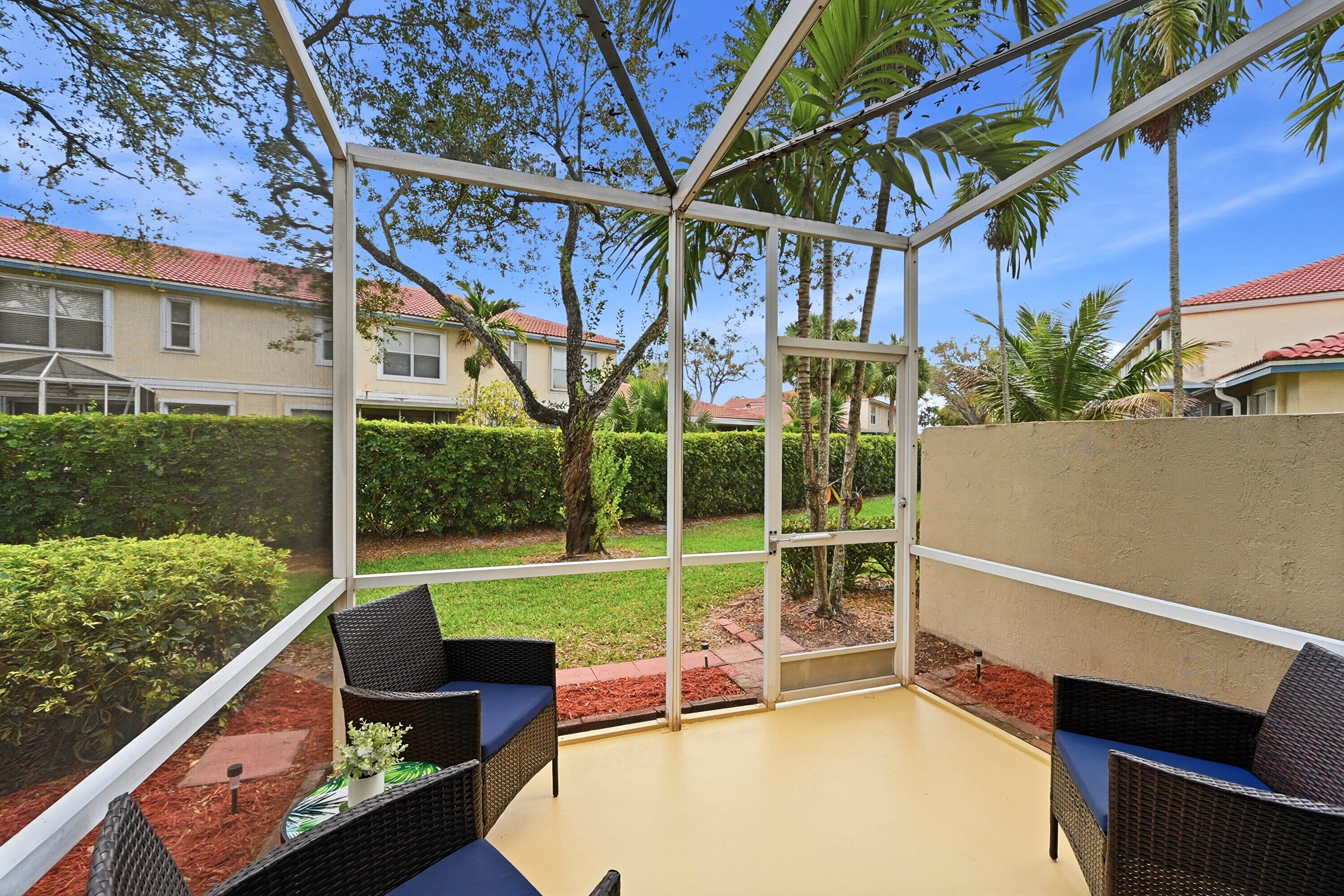 WYNDHAM LAKES EAST - Residential