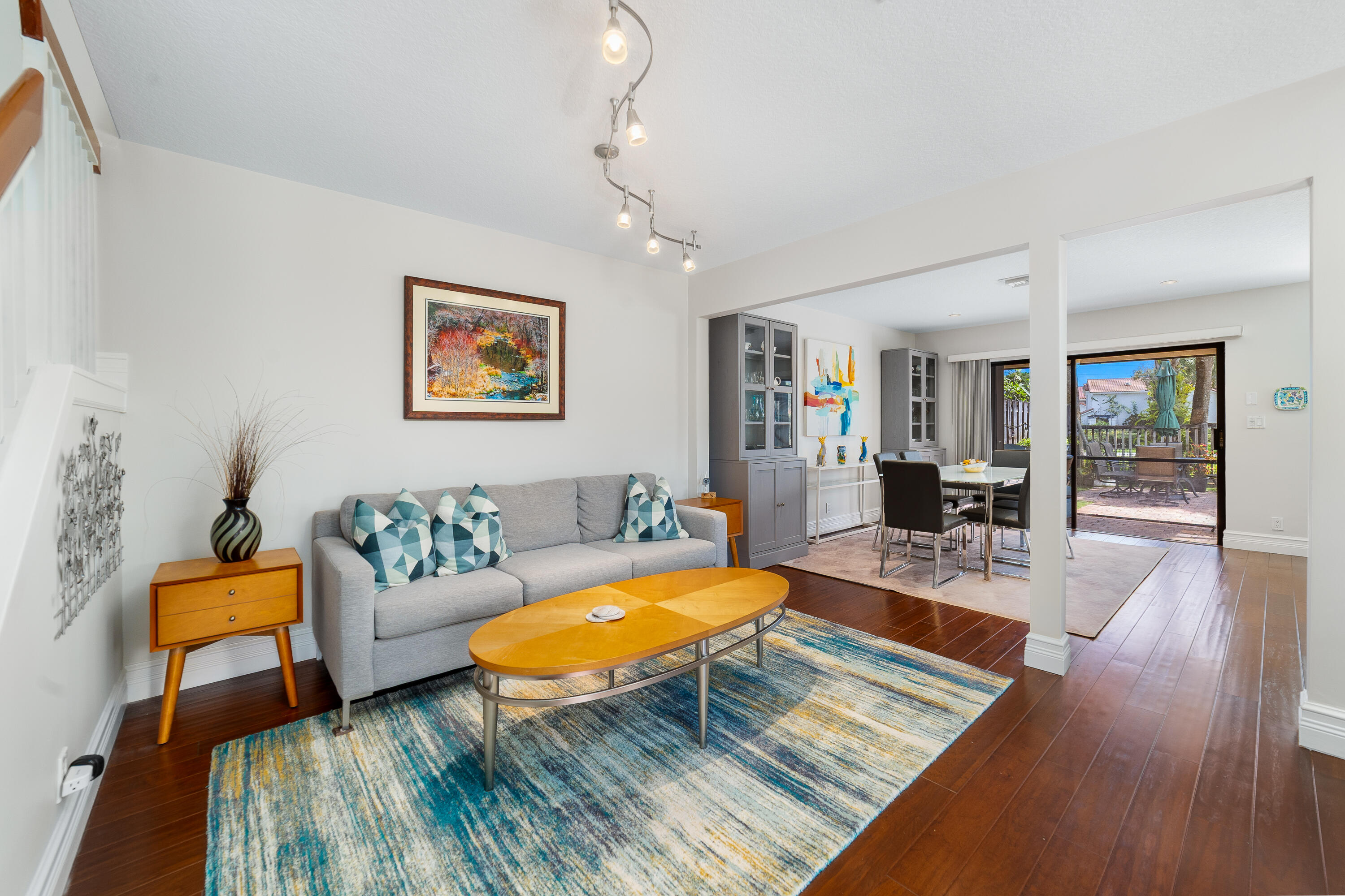 WIMBLEDON VILLAS OF VIA VERDE - Residential