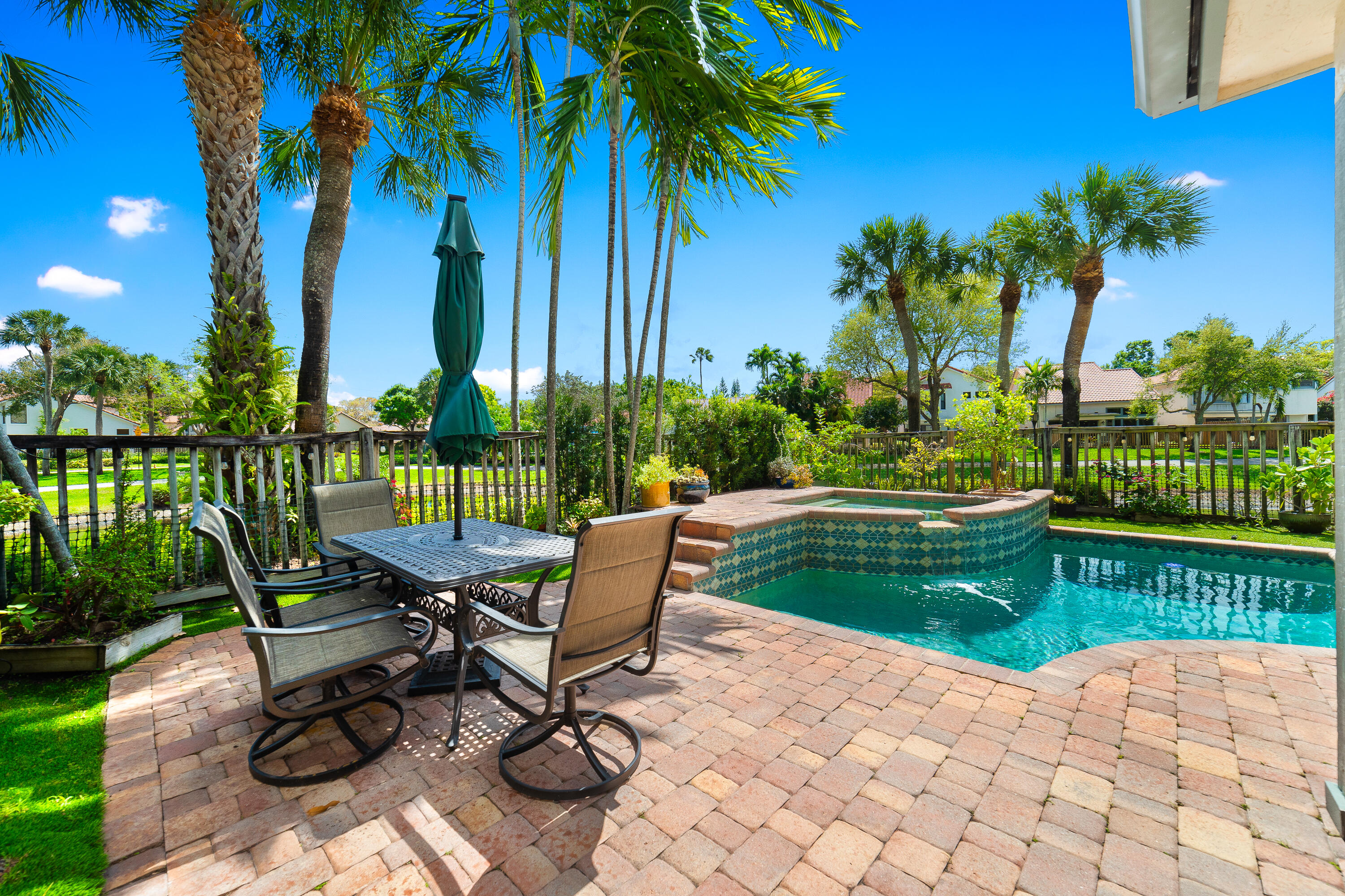 WIMBLEDON VILLAS OF VIA VERDE - Residential