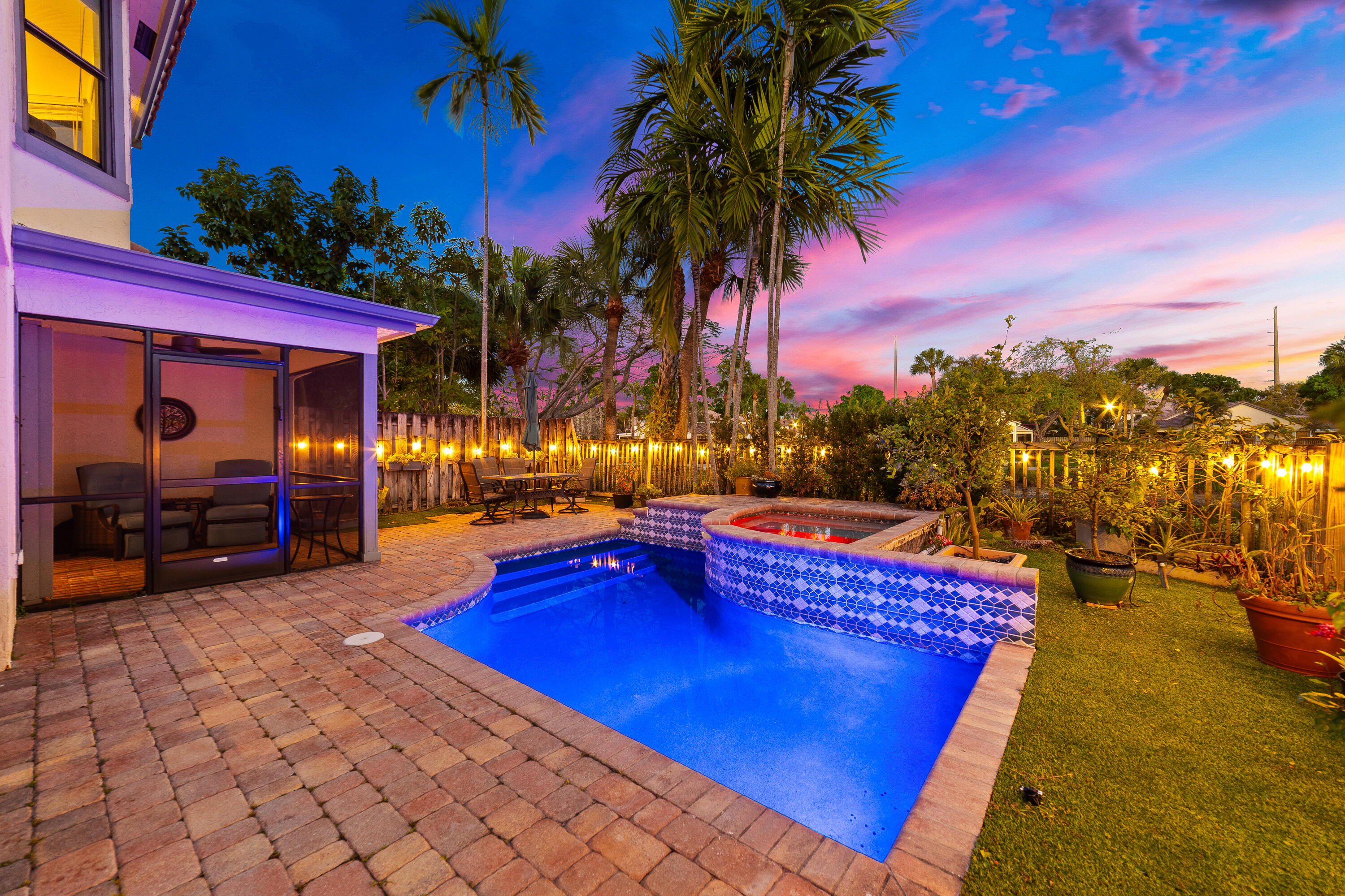 WIMBLEDON VILLAS OF VIA VERDE - Residential