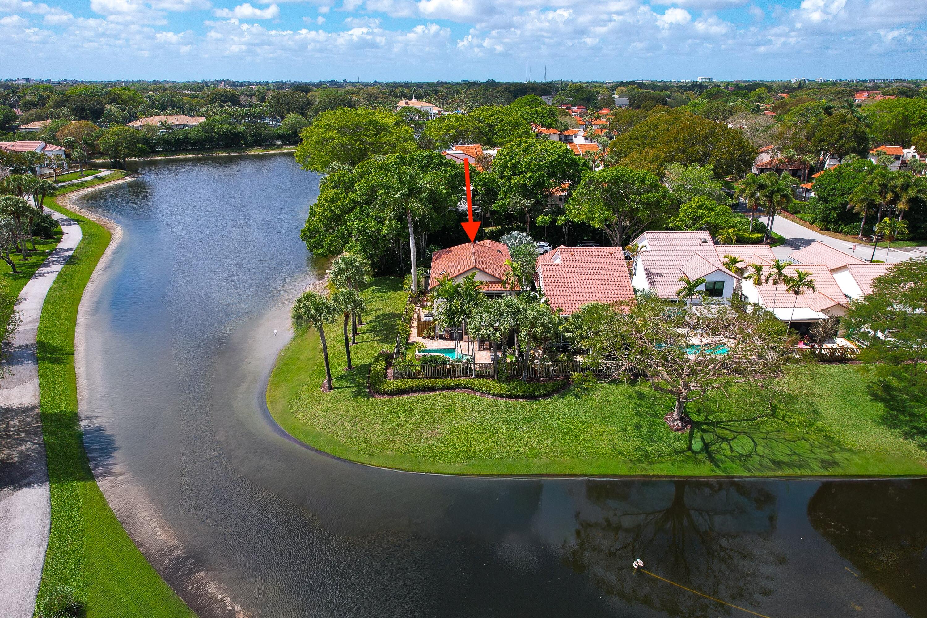 WIMBLEDON VILLAS OF VIA VERDE - Residential