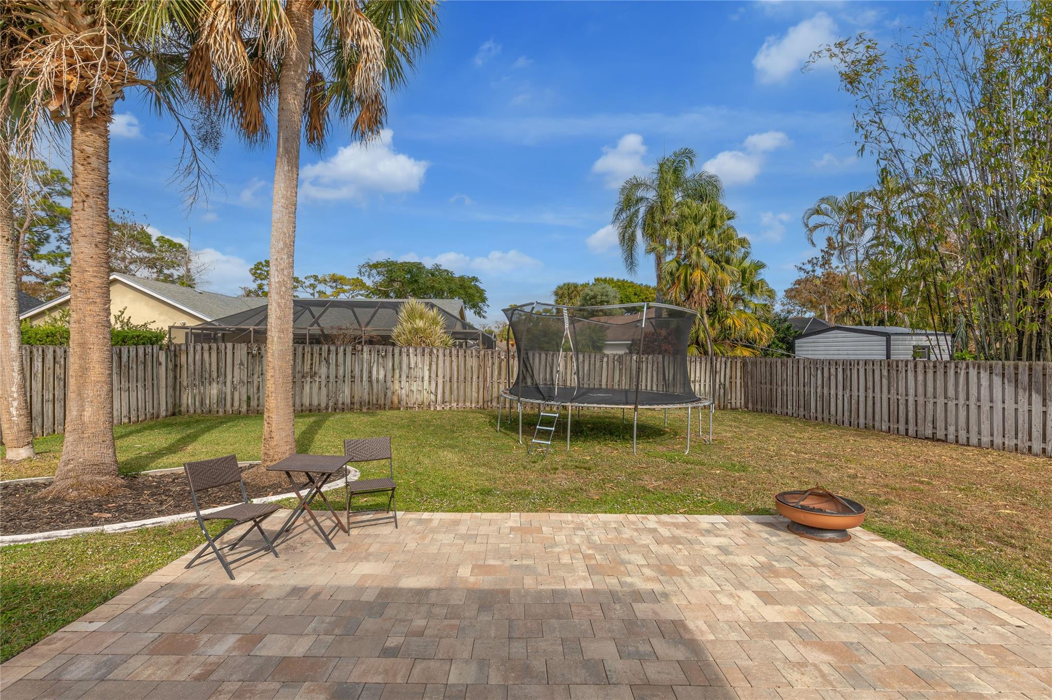 Sugar Pond Manor Wellingt - Residential