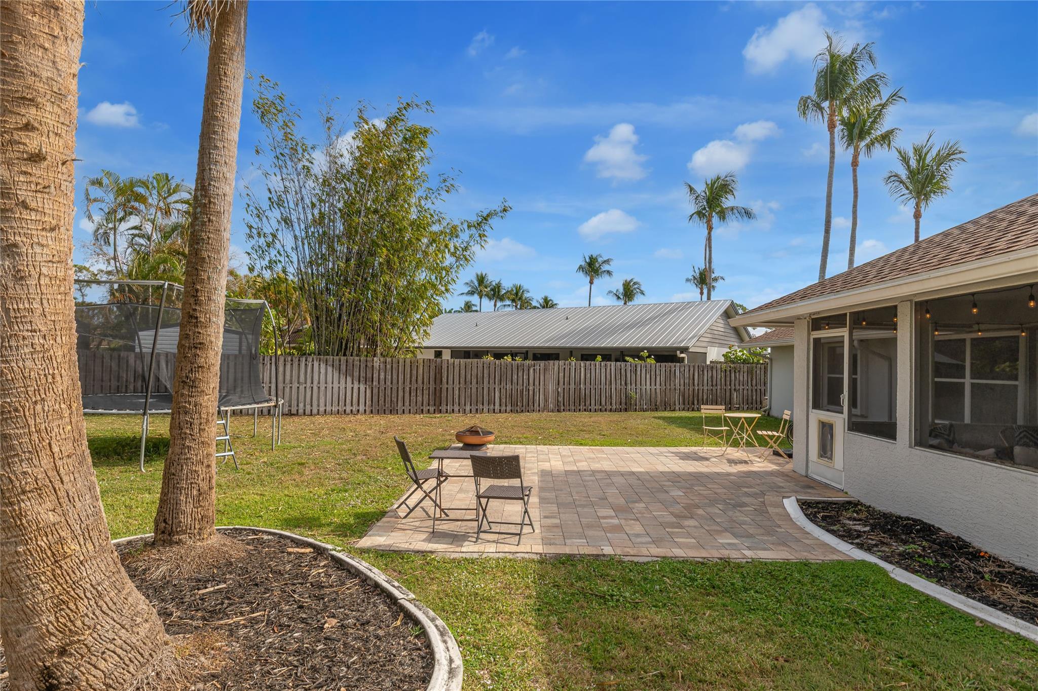 Sugar Pond Manor Wellingt - Residential