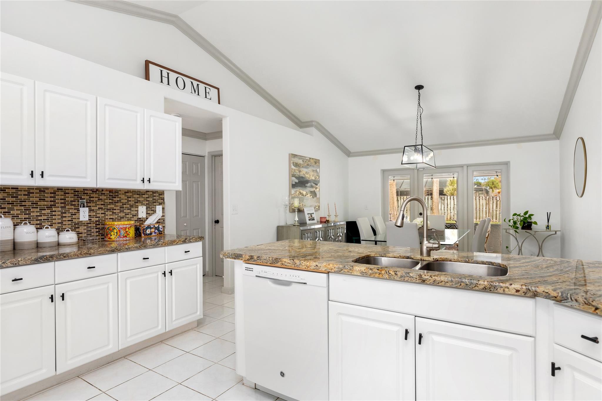 Sugar Pond Manor Wellingt - Residential