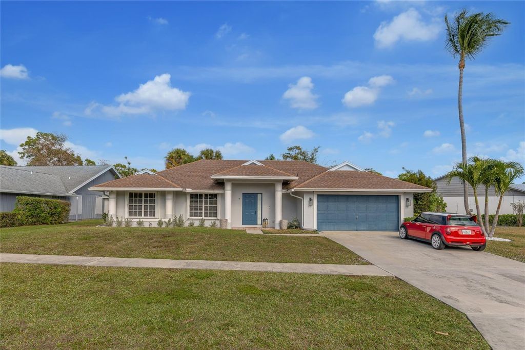 Photo of 14429 Horseshoe Trace, Wellington, FL 33414 (MLS # F10543043)