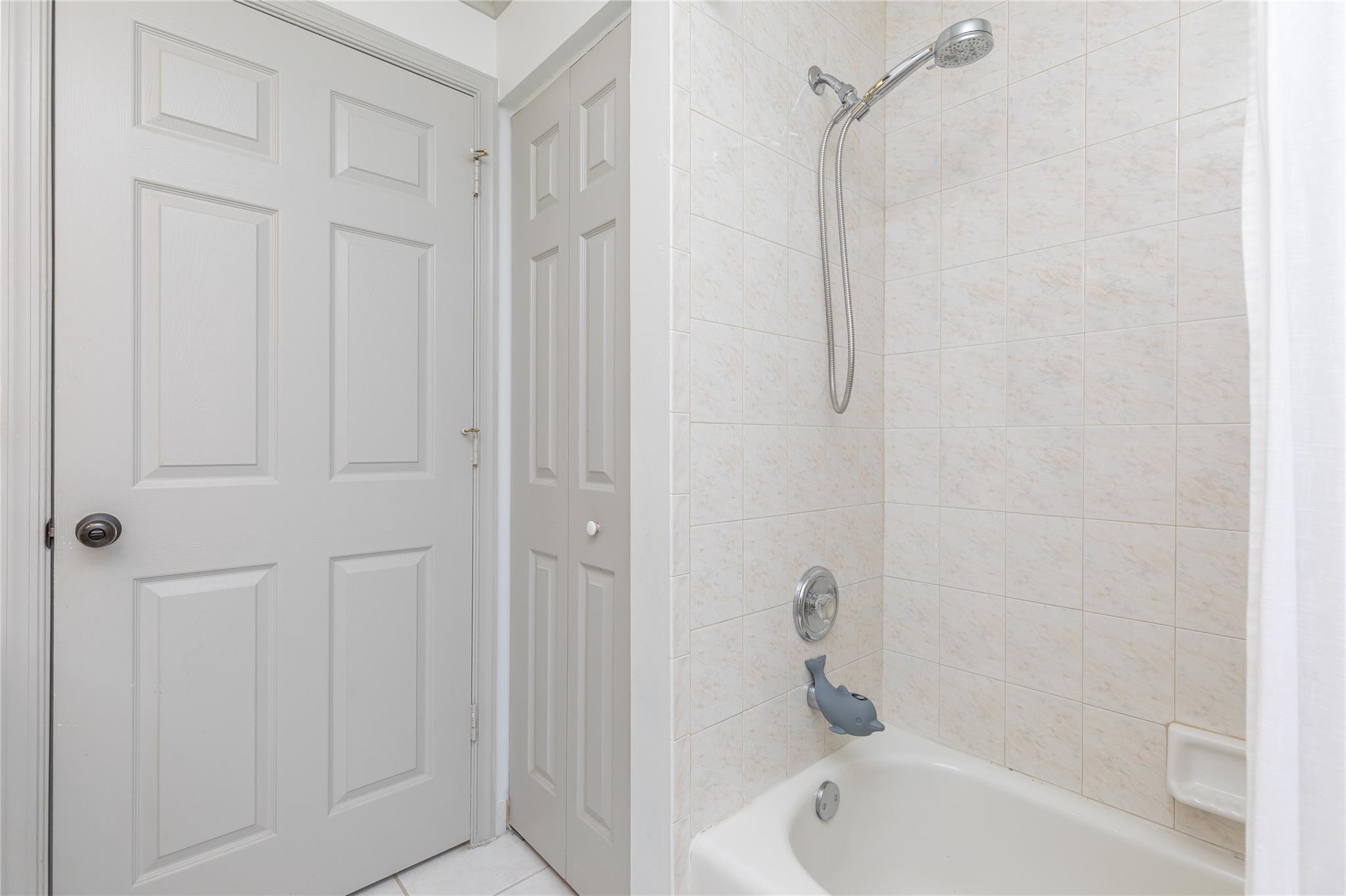 Sugar Pond Manor Wellingt - Residential