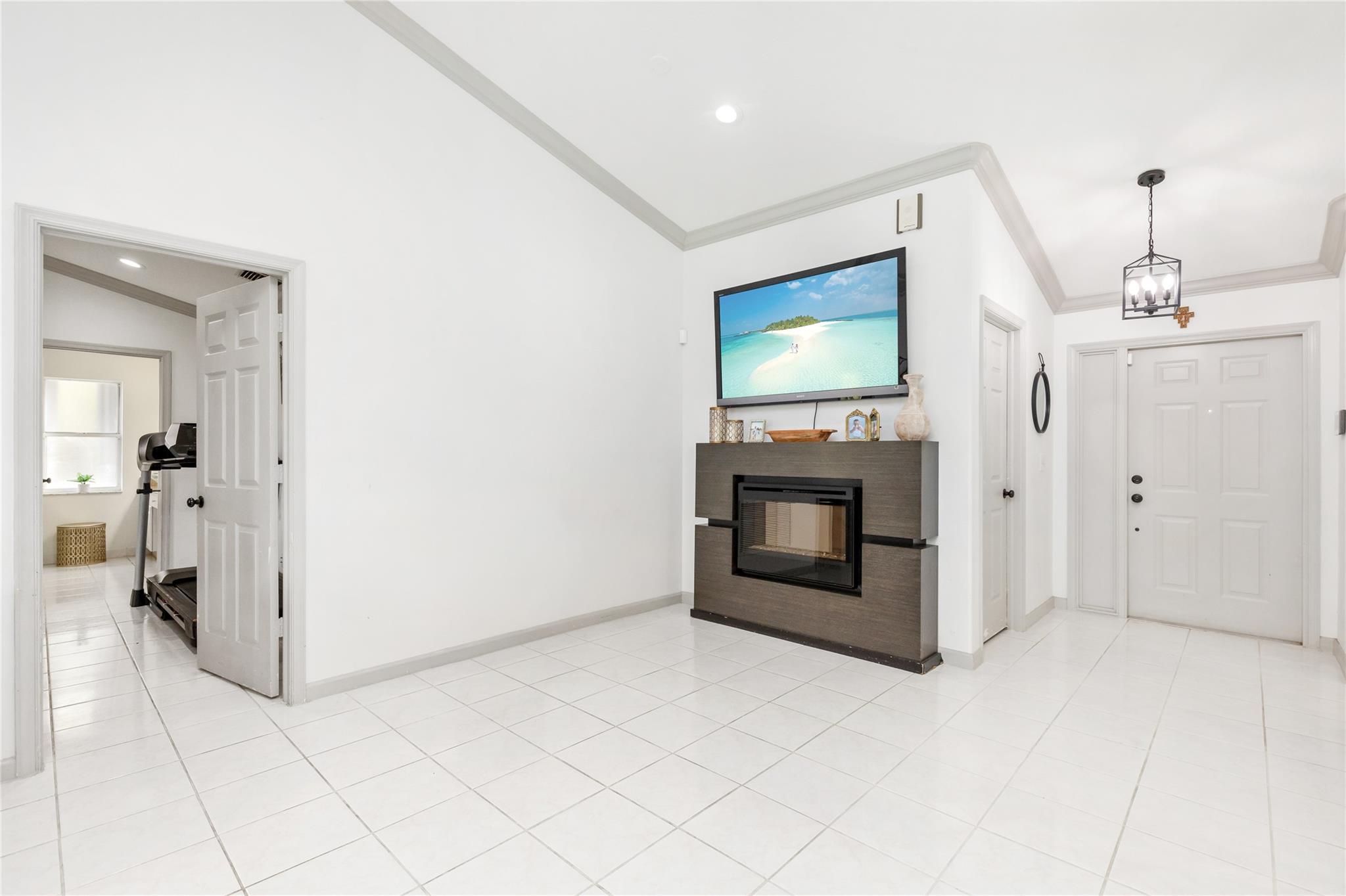 Sugar Pond Manor Wellingt - Residential