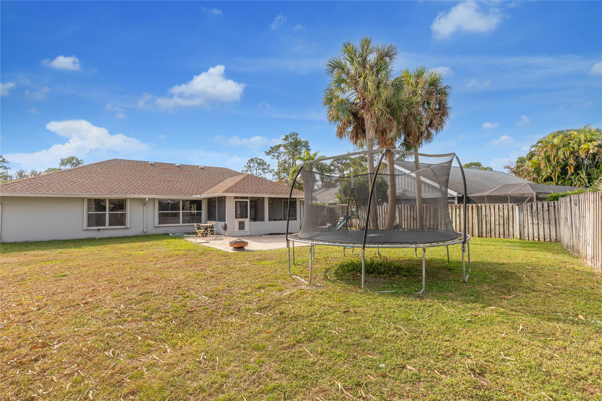 Sugar Pond Manor Wellingt - Residential