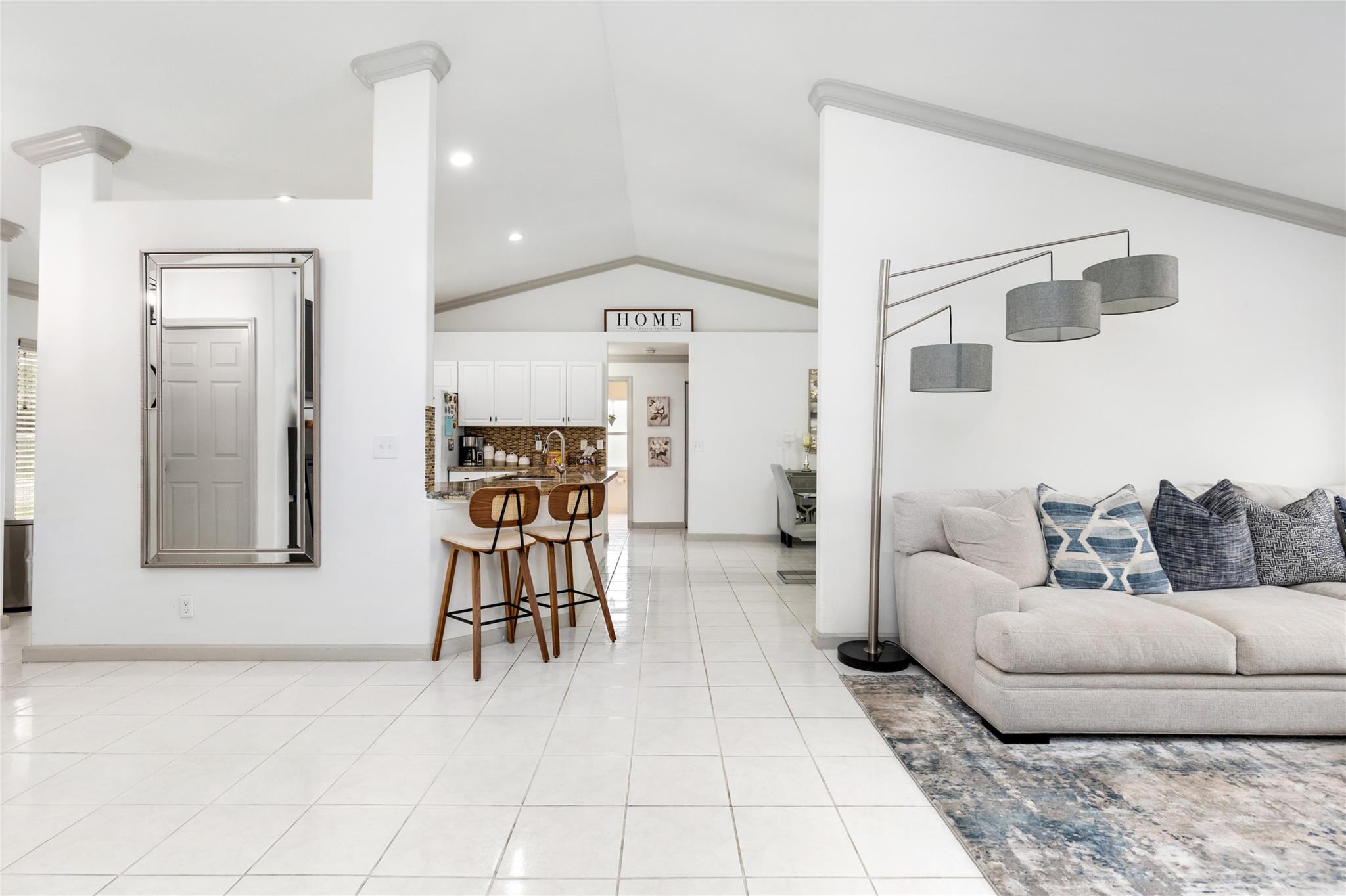 Sugar Pond Manor Wellingt - Residential