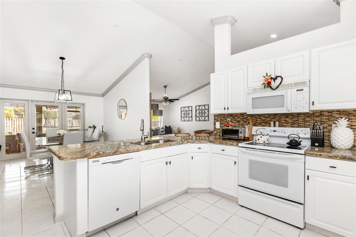 Sugar Pond Manor Wellingt - Residential