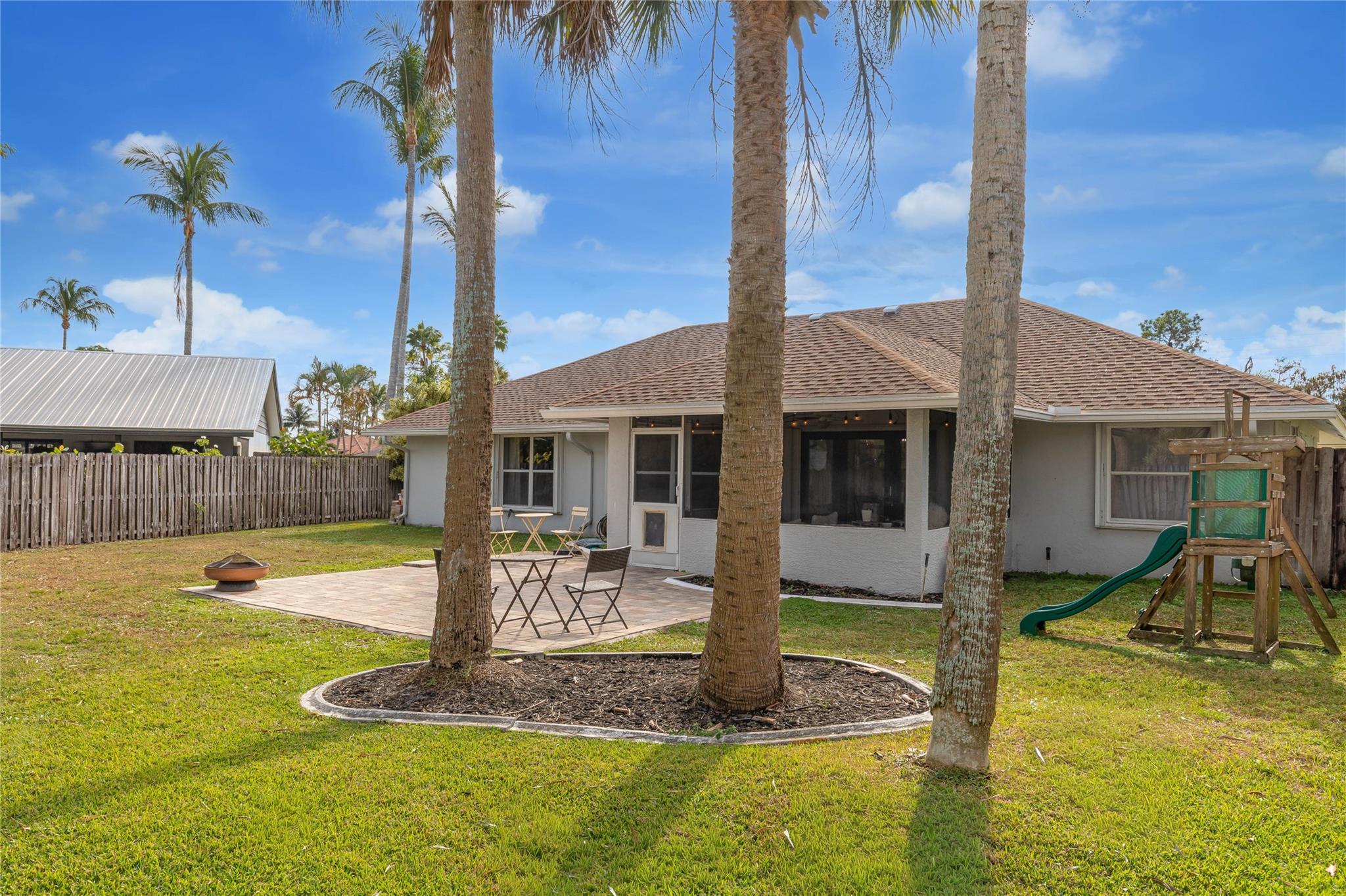 Sugar Pond Manor Wellingt - Residential