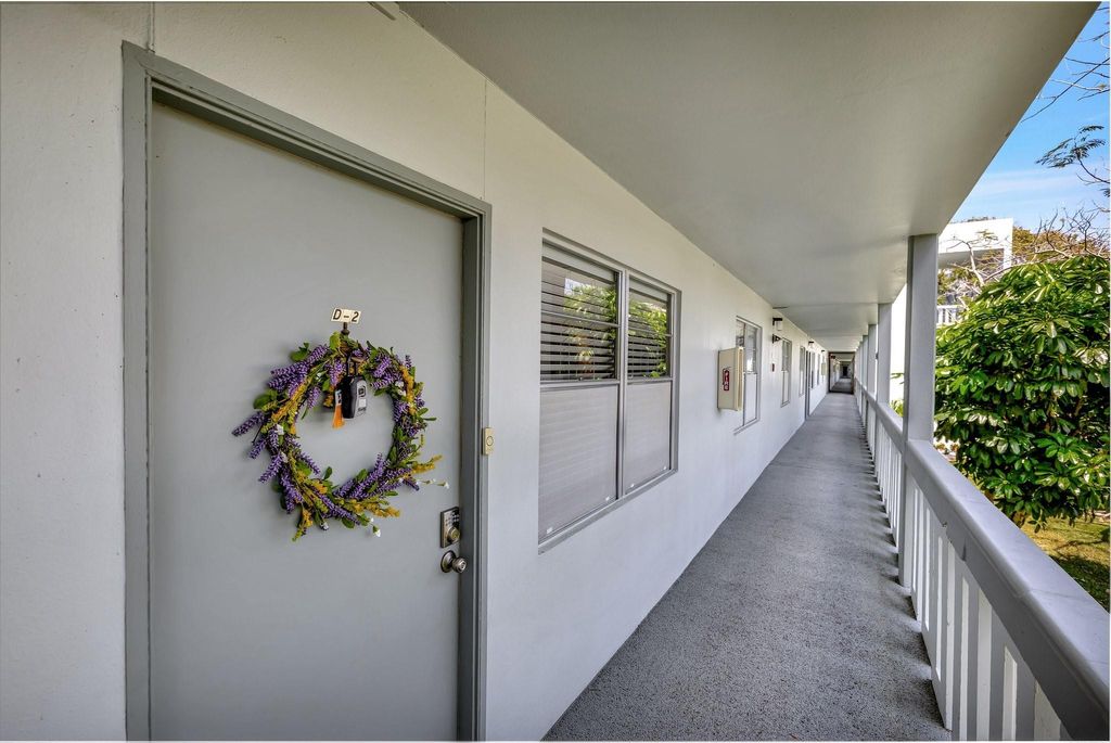 Photo of 2804 Victoria Way #D2, Coconut Creek, FL 33066 (MLS # F10435149)