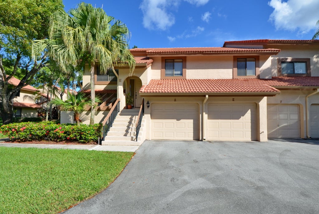 Photo of 5621 Coach House Circle, Boca Raton, FL 33486 (MLS # B26082397)