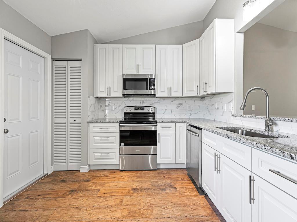 PINECREST SUB UNIT 3 - Residential