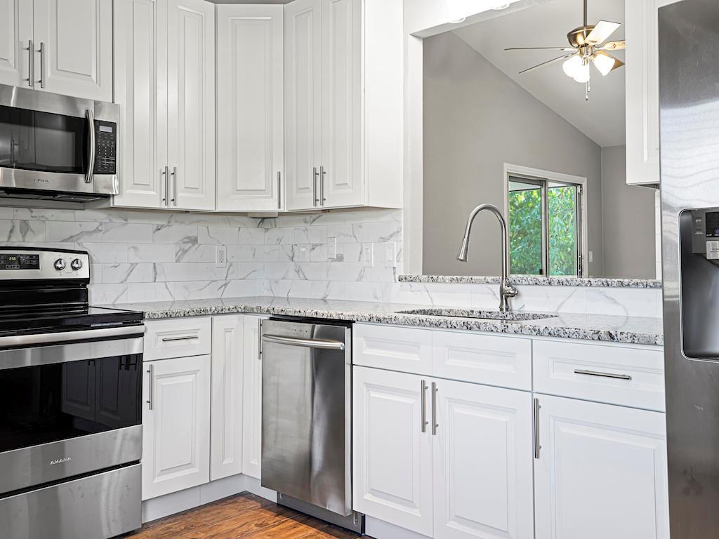 PINECREST SUB UNIT 3 - Residential