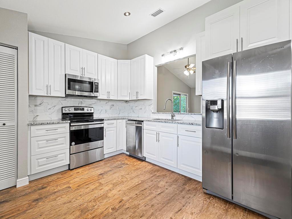 PINECREST SUB UNIT 3 - Residential