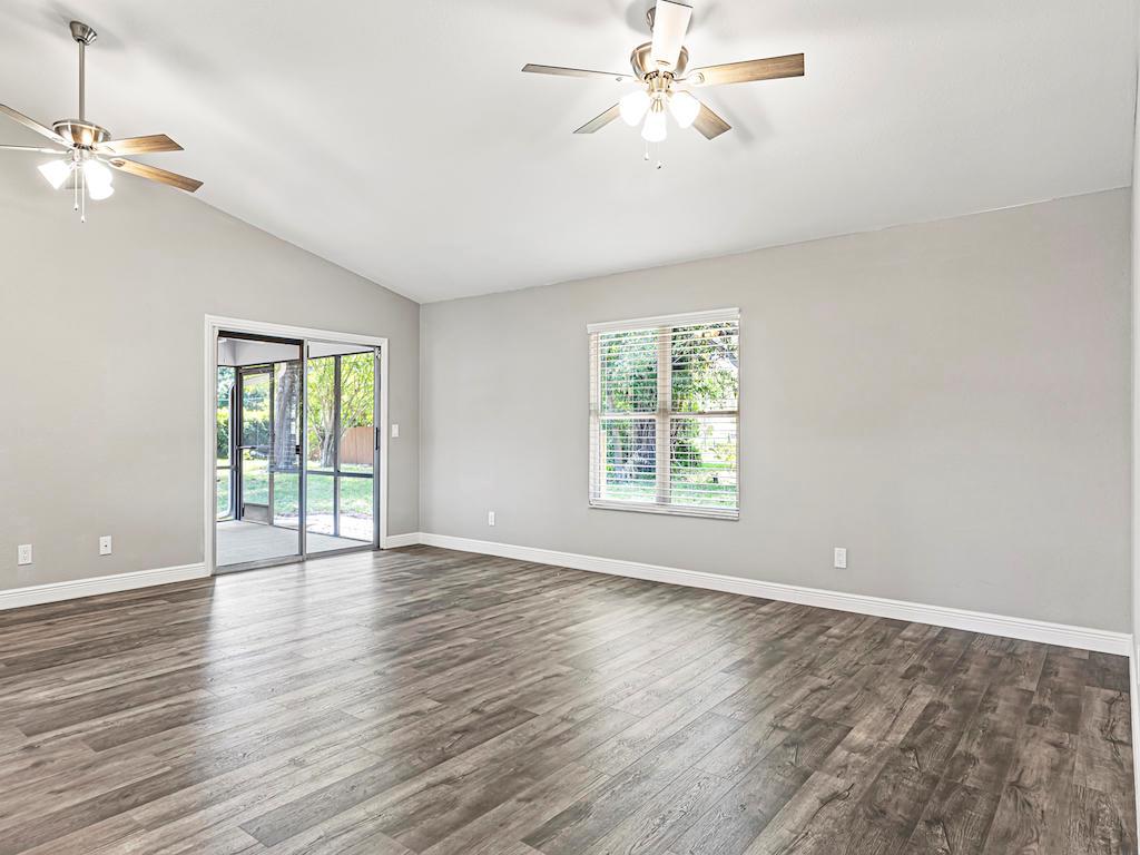 PINECREST SUB UNIT 3 - Residential